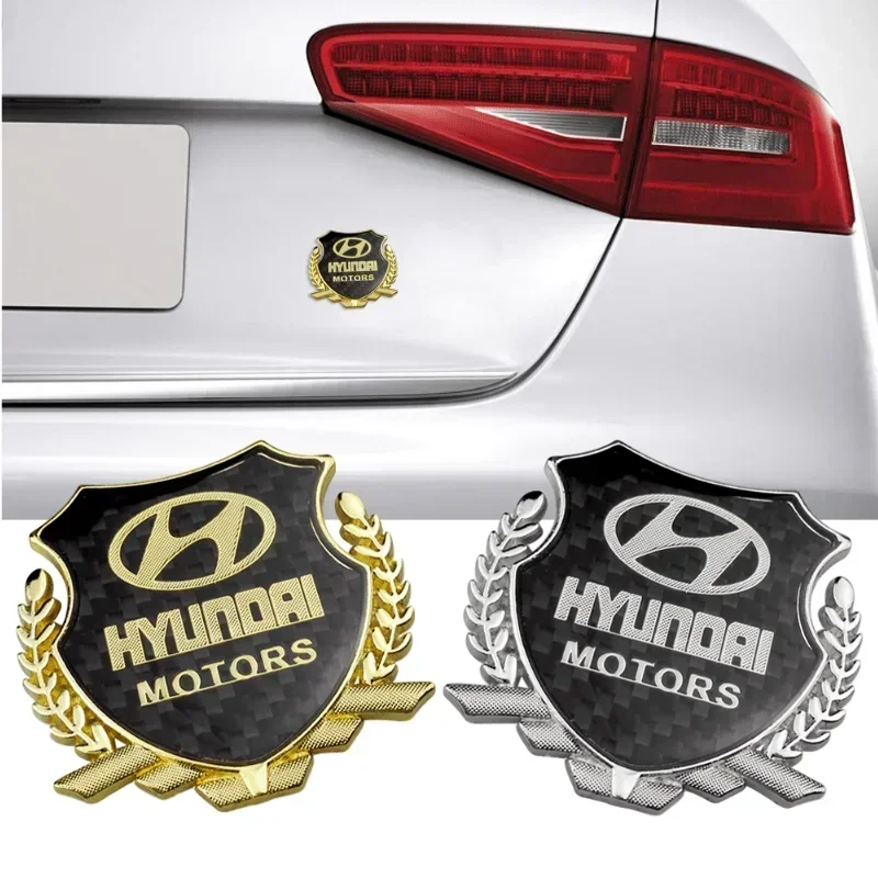 Металлическая наклейка из углеродного волокна на переднее боковое окно