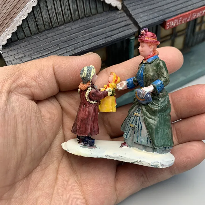 

Миниатюрные фигурки из канифоли для декора