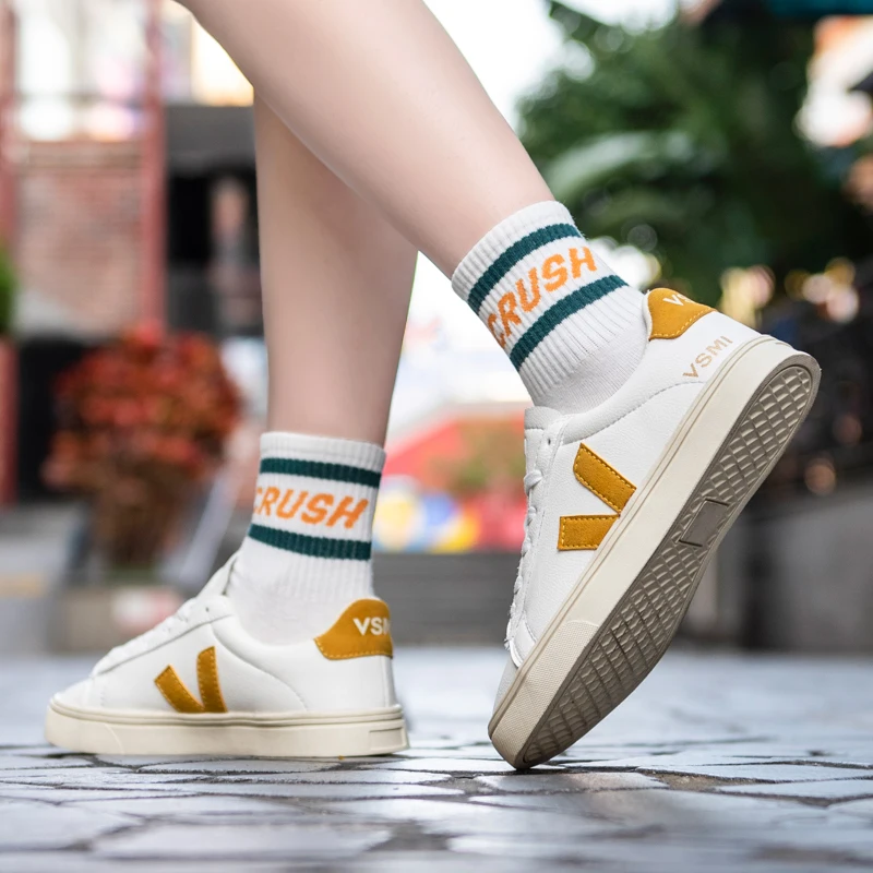 

Small white shoes women's light luxury spring and summer skate shoes fashion casual sports shoes women's V-shaped shoes
