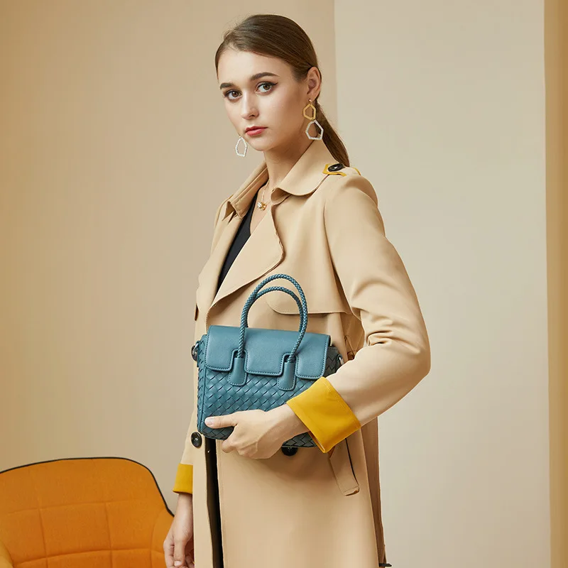 New Luxury Cowhide Leather Retro Bag Women Weave Handbags Trend Shoulder Bag Portable Fashion Female Shoulder Messenger Bags2023