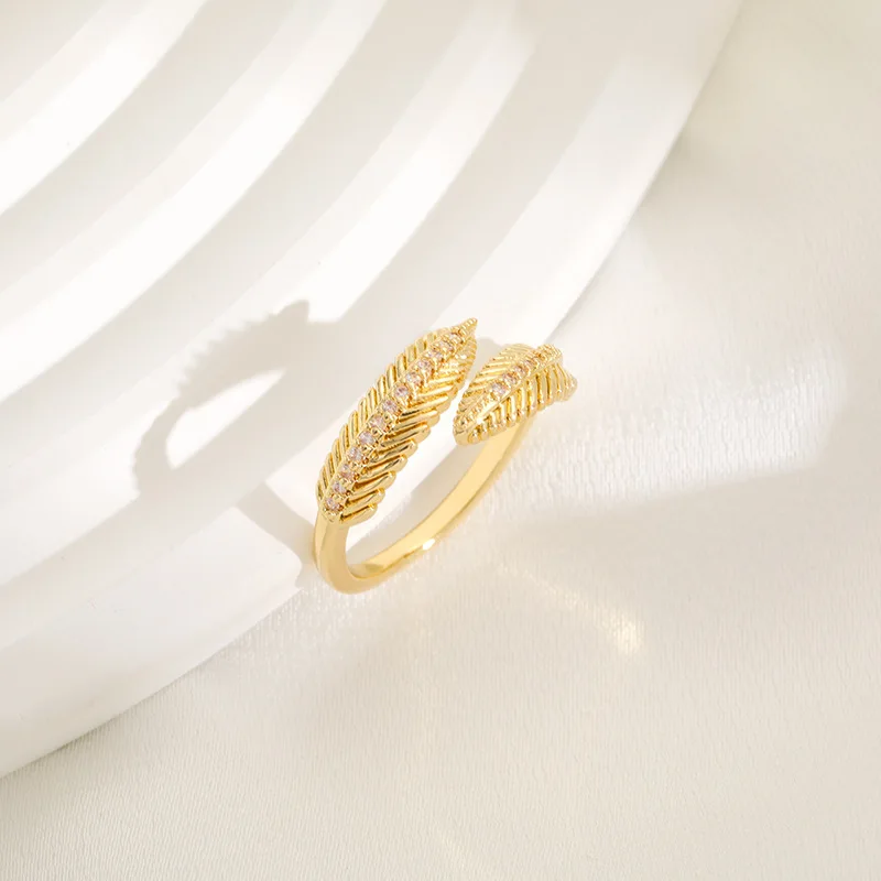 

INS Wind 2023 New Light Luxury Micro Set Zircon Leaf High Grade Ring Opening Design Fashion Retro Women's Ring Jewelry