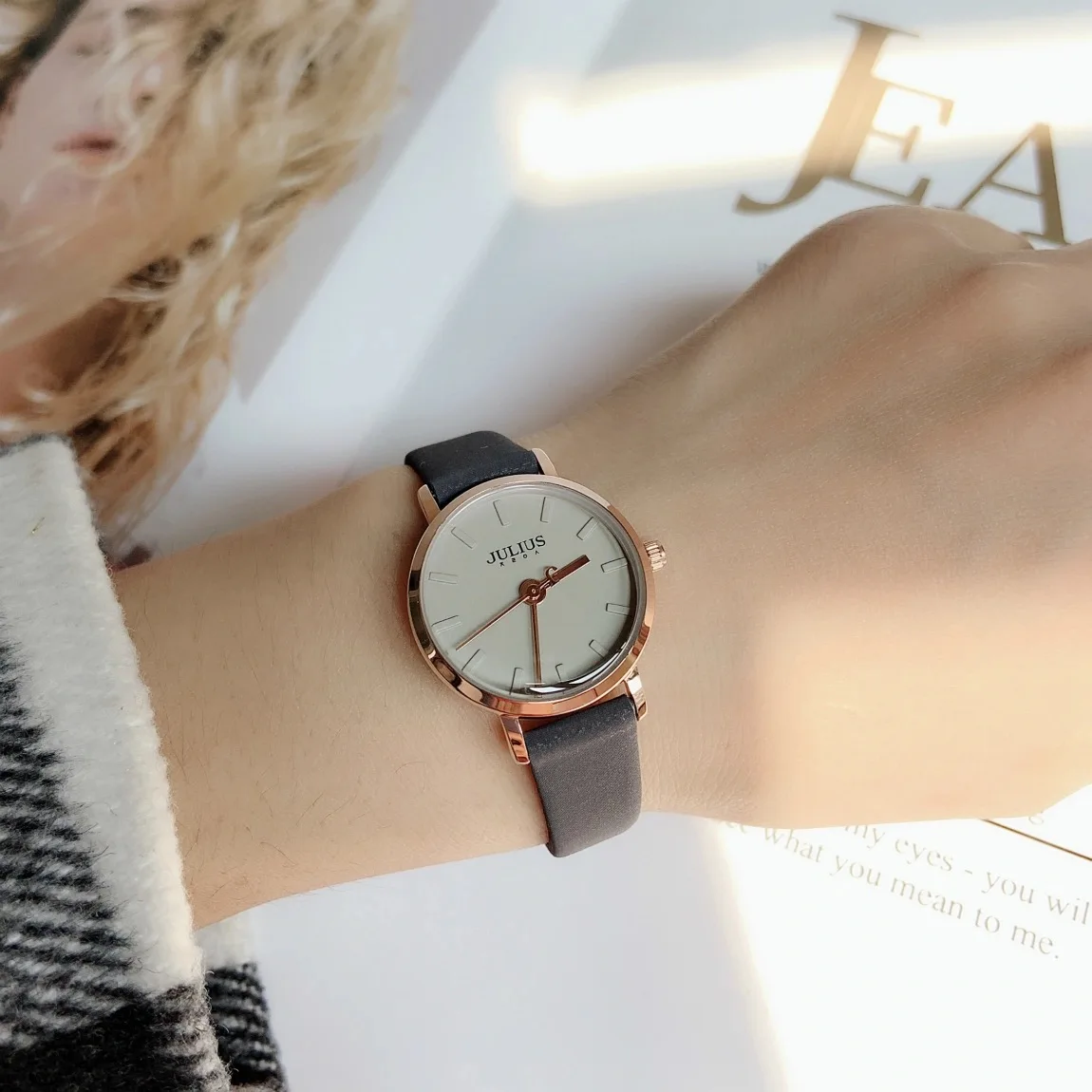 JULIUS Female Students Small Simple Watch Temperament 2021 New Summer Small Dial Niche Light Luxury Ladies Watches Leather Band enlarge