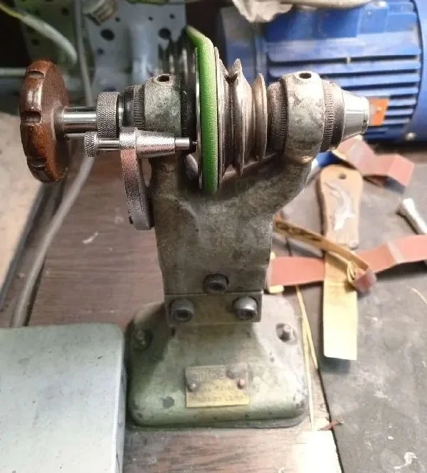 

Полный комплект токарного станка C6104 Watchmaker 220 В