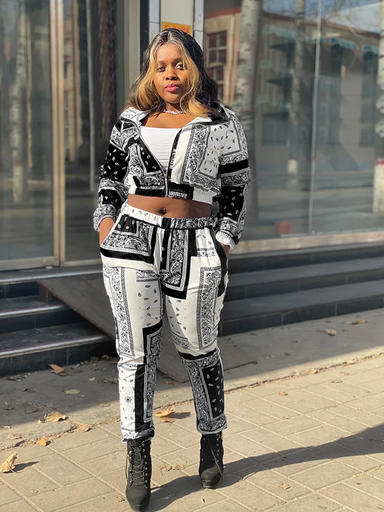 

Cashew Flower Print Umbilical Two-Piece Set Women Fashion Autumn Leisure Long Sleeves Crop Top And Pant Two Piece Set