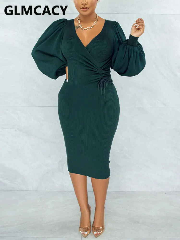 

Женское облегающее платье миди с длинным рукавом и V-образным вырезом