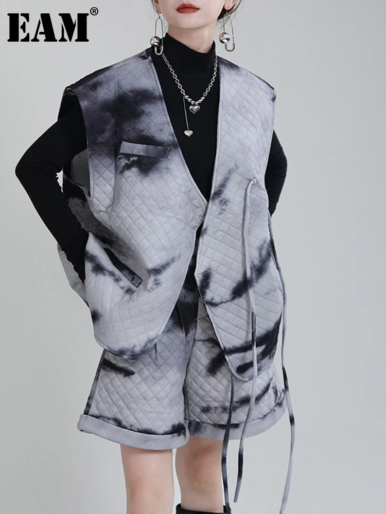 

[EAM] Women Tie Dye Bandage Cotton-padded Warm Loose Fit Vest New V-collar Sleeveless Fashion Tide Autumn Winter 2022 1DE4465