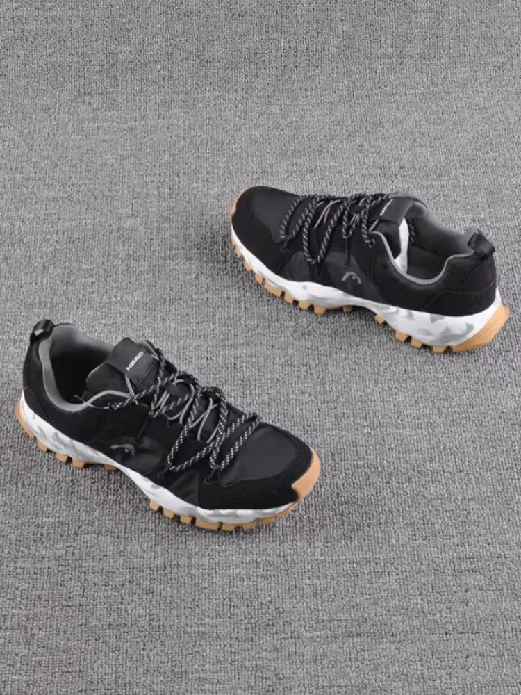 Мужские спортивные кроссовки на шнуровке