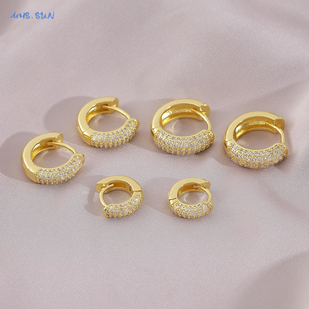 MHS.SUN золотистые Серебристые серьги Huggie с фианитами серьги-обручи для женщин