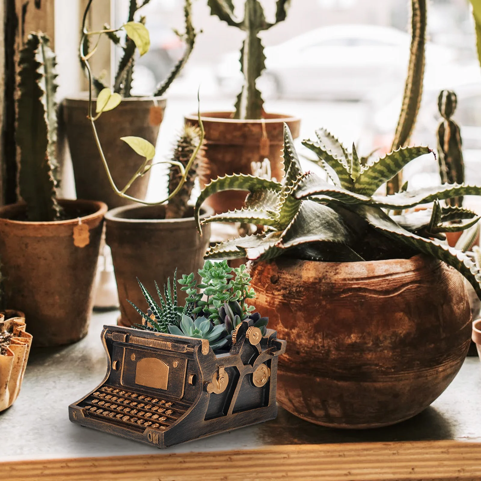 

Resin Typewriter Flowerpot Resin Planting Pot Flower Basket Home Desktop Decoration