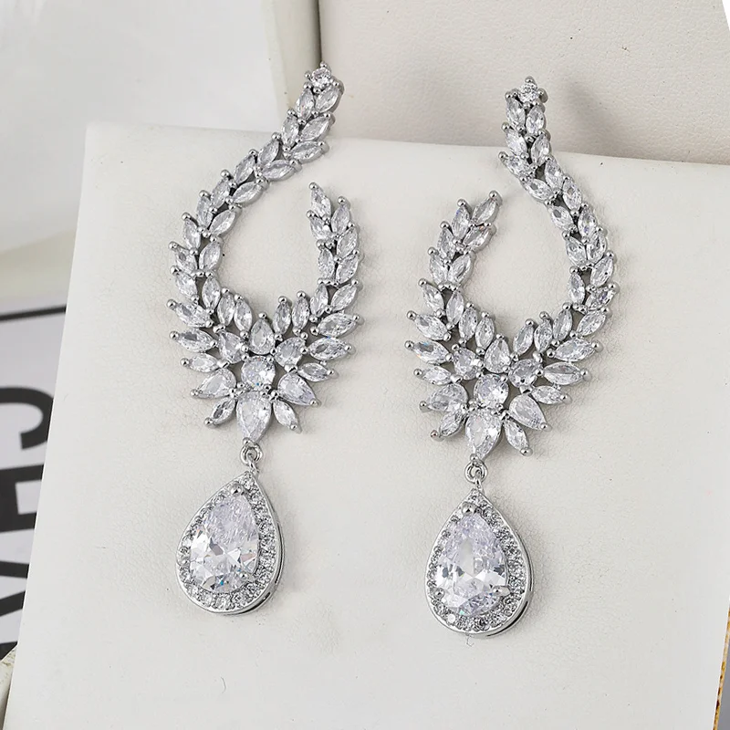 

Luxury Teardrop Leaves Hot Selling Ladies Drop Earrings Europe and The United States Fashion Wedding Dinner Women Jewelry