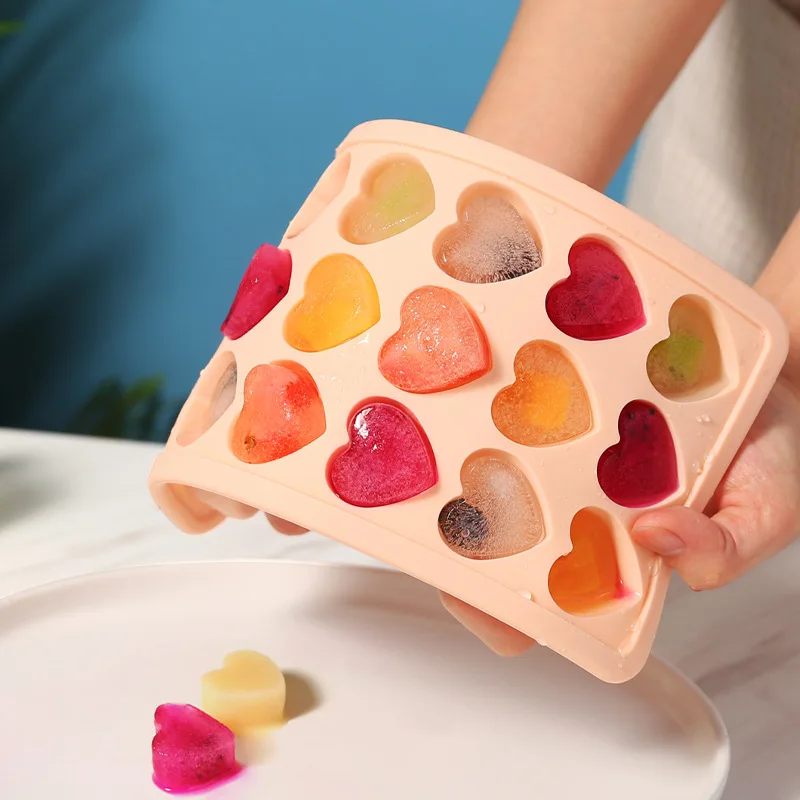 

Silicone Creative Love Ice Cube Mold Tray with Lid Ice Cube Kitchen Gadgets Household Supplies