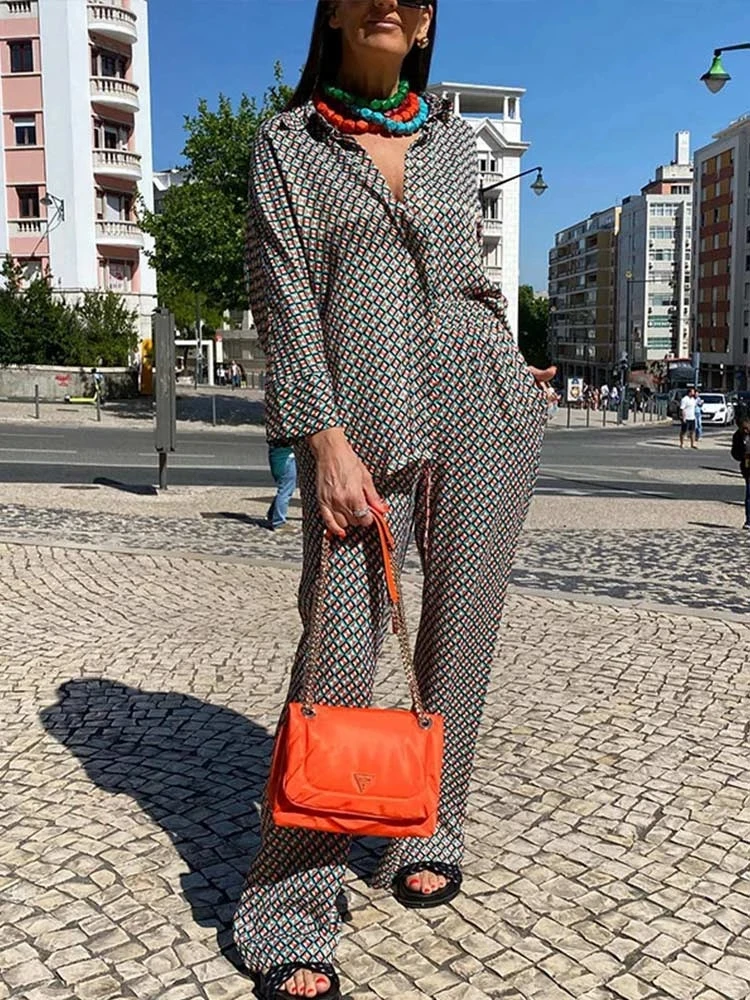 Women's Pajamas Set Geometric Pattern Print Loose Sleepwear Long-Sleeved Shirt Ethnic Style High Waist Straight Trousers Suit