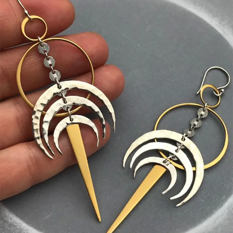 

Vintage Exaggerated Design Circle Long Earrings for Women Personality Metal Moon Pendant Earrings Jewelry Her Gift