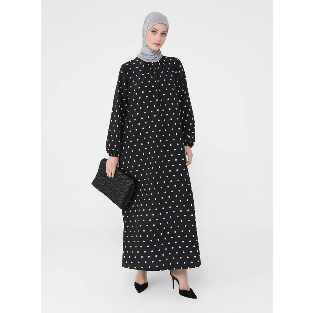 

Платье Dorlie из атласа с узором в горошек-черно-белое