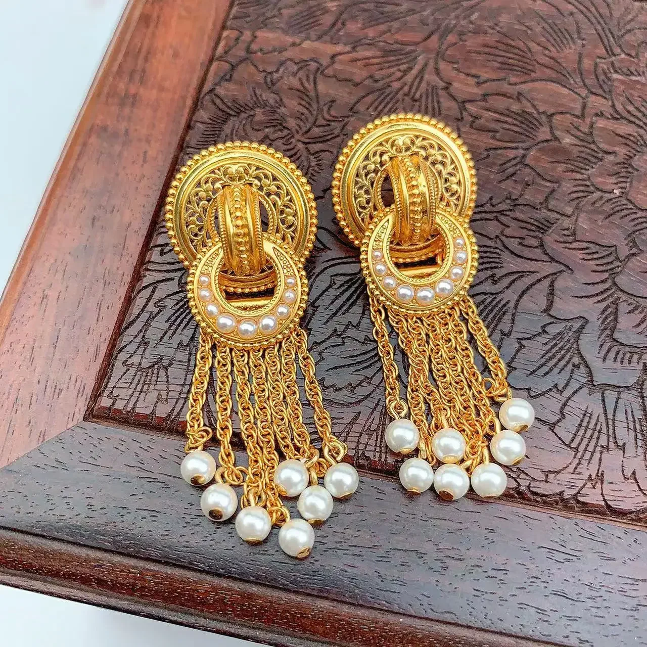 

Европейские и американские средневековые модные жемчужные серьги в национальном стиле длинная бахрома женские ювелирные изделия