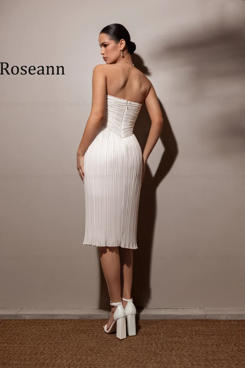 Фото Свадебное платье Roseann: Изысканное женское платье без бретелек из шифона, плиссированное, фасон «русалка», длина до колена, индивидуальный пошив, 2026 №4
