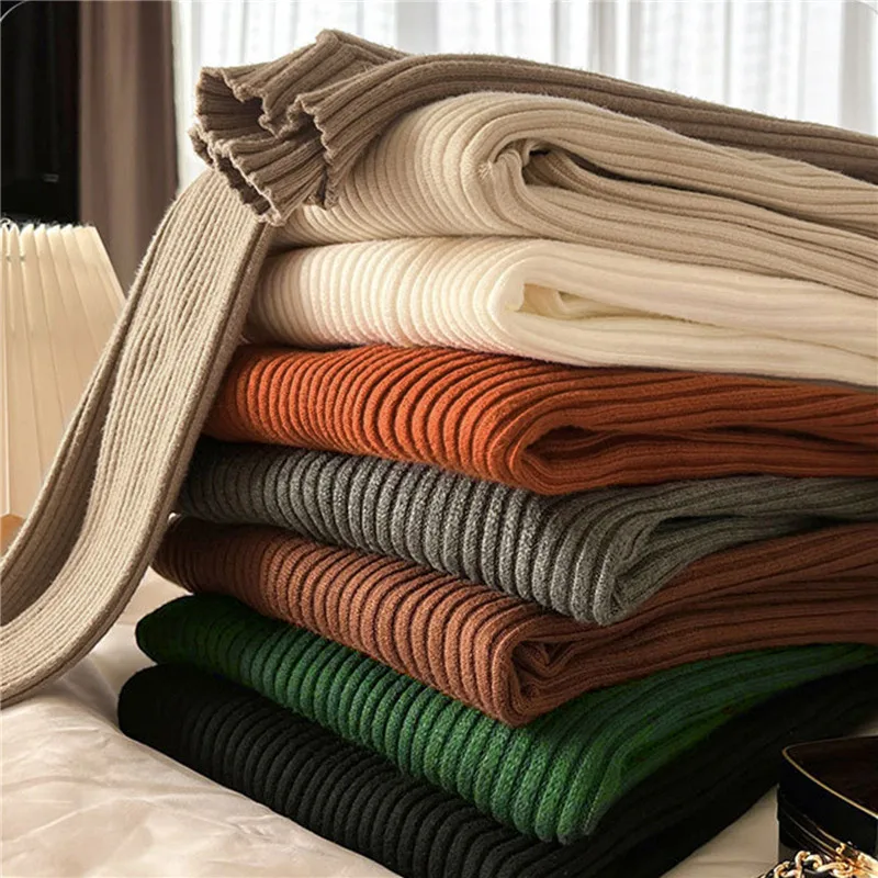 Женский пуловер с длинным рукавом и воротником-стойкой