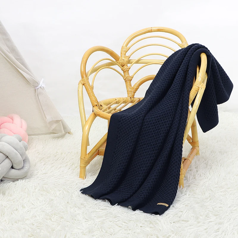 

Pet Blanket Dog Fluffy Towel Blanket Winter Warm Comfortable and Soft Cushion Blanket Super Soft Knitted Mat Bed Cover For Cats