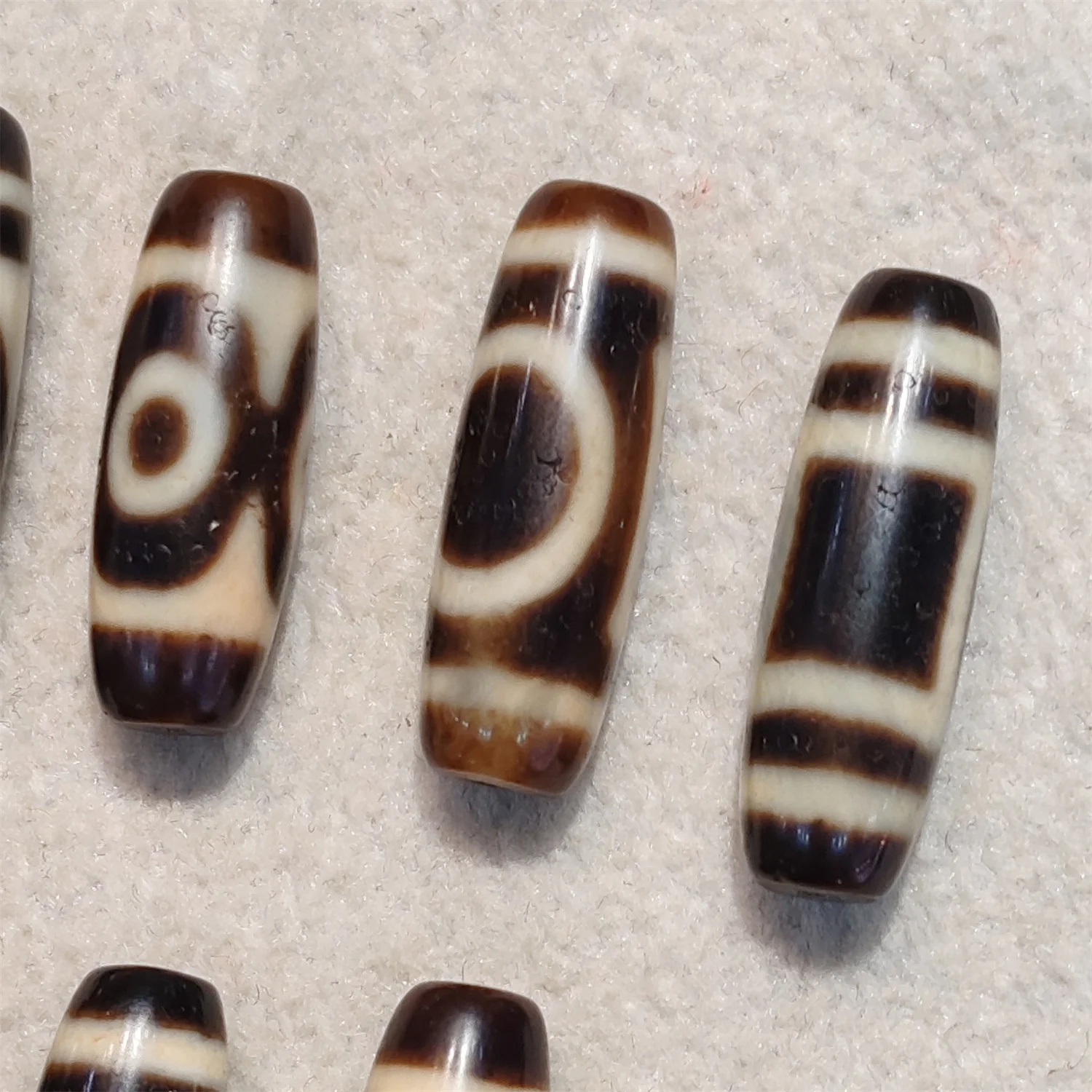 1 шт./лот натуральный Старый Агат Dzi старый материал зуб желтый 30 мм выветривающие