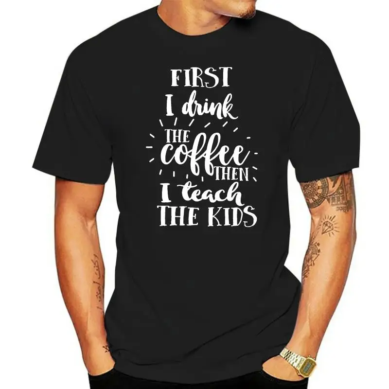

Вязаная облегающая футболка для мужчин, натуральные известные мужские футболки, прежде чем пить кофе, затем научить детей, Тряпичные футбол...