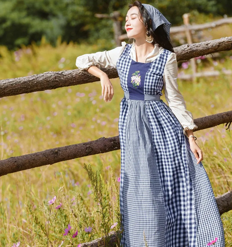 

Autumn Women's Retro French Pastoral Blue Plaid Cotton Linen European Medieval Rural Travel Long Sleeve Dress