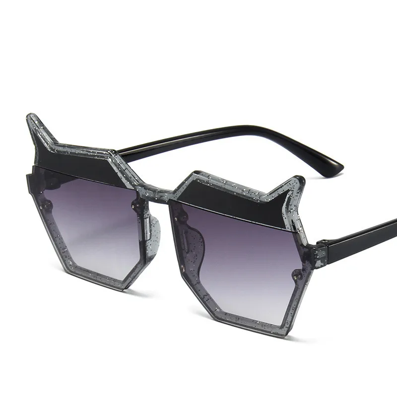 

2022 New Fashion Ocean Piece Kids Glasses Trend Universal Boys Eye Glasses Retro Pc Ultra Light Resin Cute Girls Sunglasses