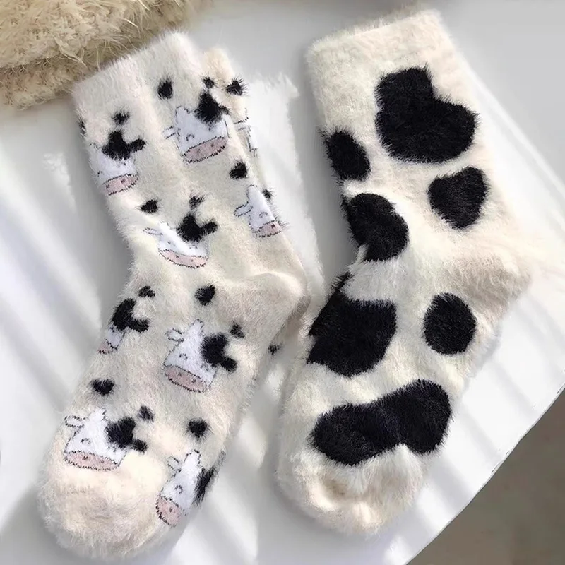 

2pairs Cute Cow Mink Velvet Socks Winter Soft Fleece Plush Warm Thicken Home Sleeping Socks Kawaii Y2K Cartoon Furry Tube Sox