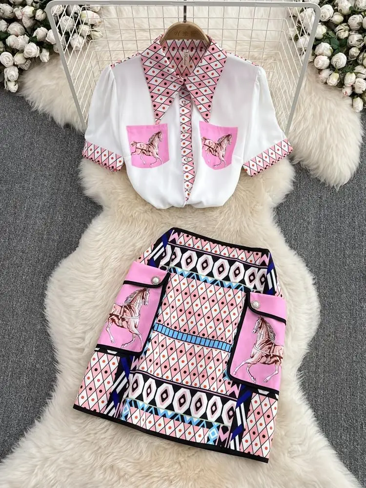Traje de falda de pasarela para mujer, Blusa de manga corta con estampado de geometría de caballo + minifalda de bolsillo de línea A, conjunto de 2 piezas