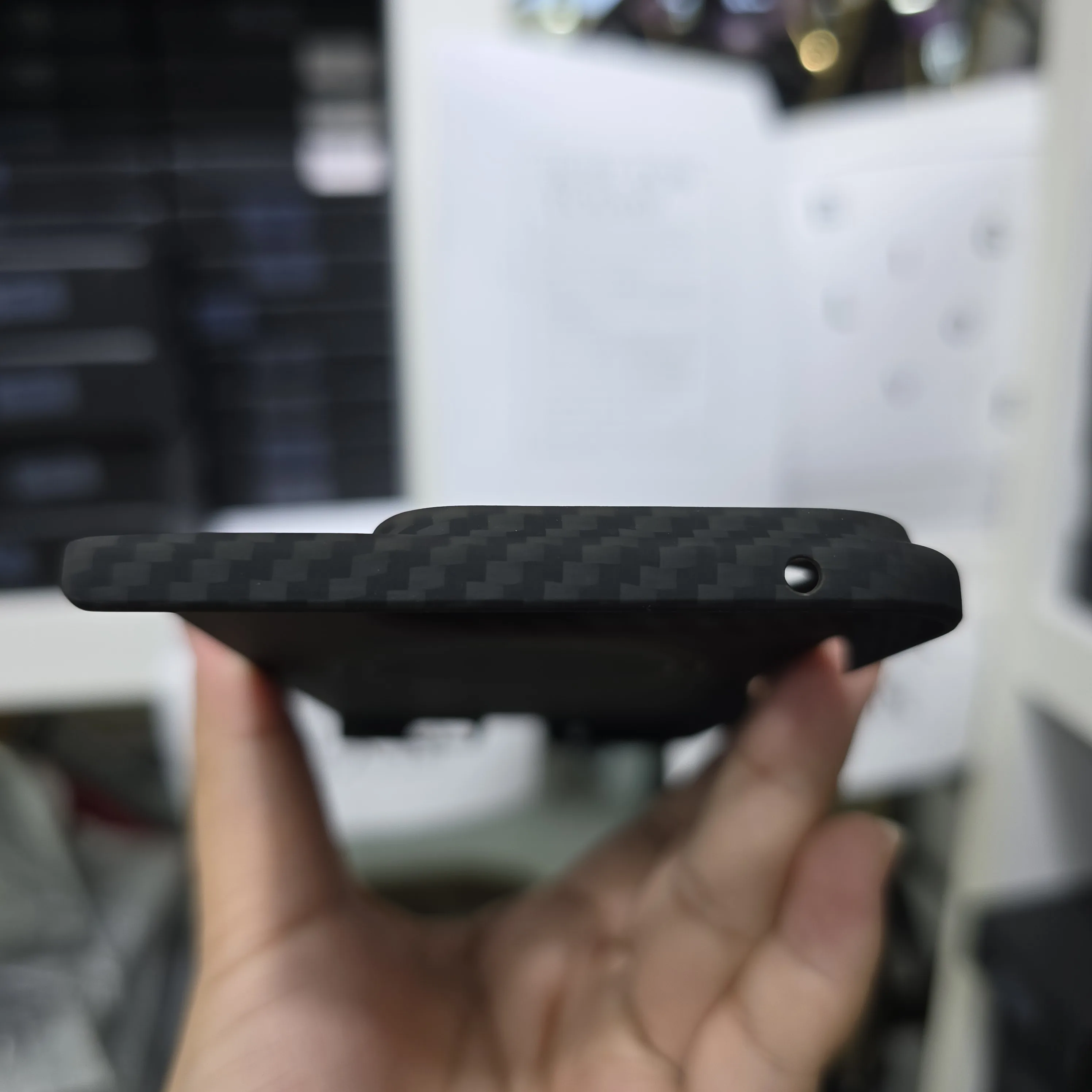 Роскошный 1500D Magsafe с магнитной беспроводной зарядкой из углеродного волокна для