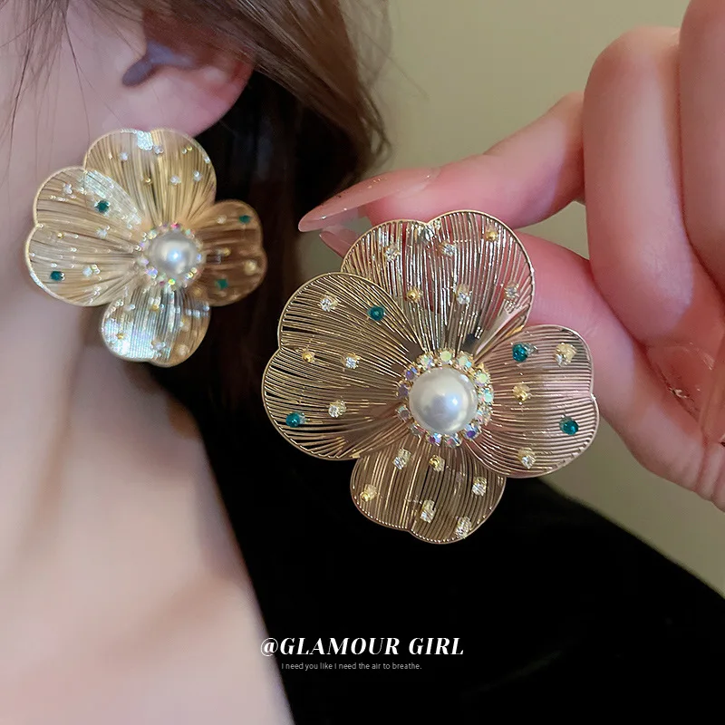 

2023 Luxury Exaggerated Colorful Crystal Gold Flower Stud Earrings for Women Trendy Chic Party Club Earrings Y2K Kpop Jewelry