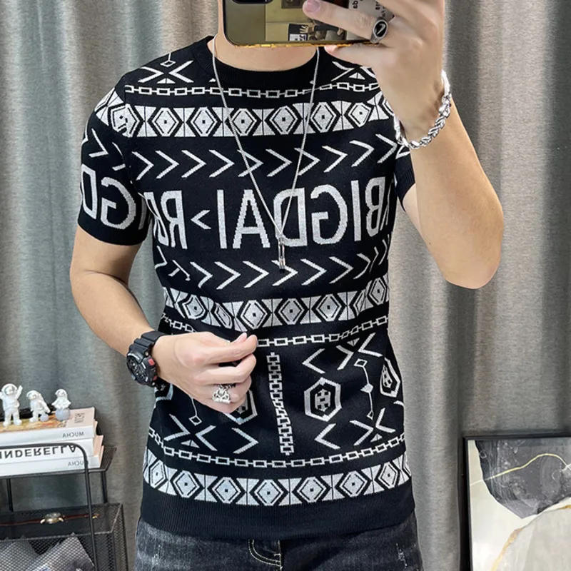 

Geometry Pattern Short Sleeve T-shirt Korean Slim Bottomed Shirt Streetwear Top Quality Letter Print Knitted Sweater Tshirt Male