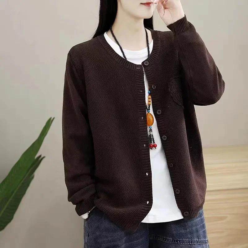 Женский свитер с вышивкой свободный однотонный кардиган круглым вырезом верхняя