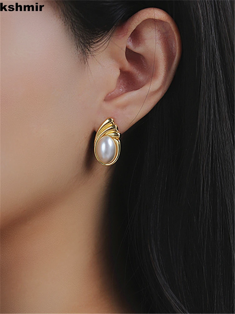 

kshmir 2022 New retro simple metal golden pearl earrings high sense earrings jewelry accessories gift 0552