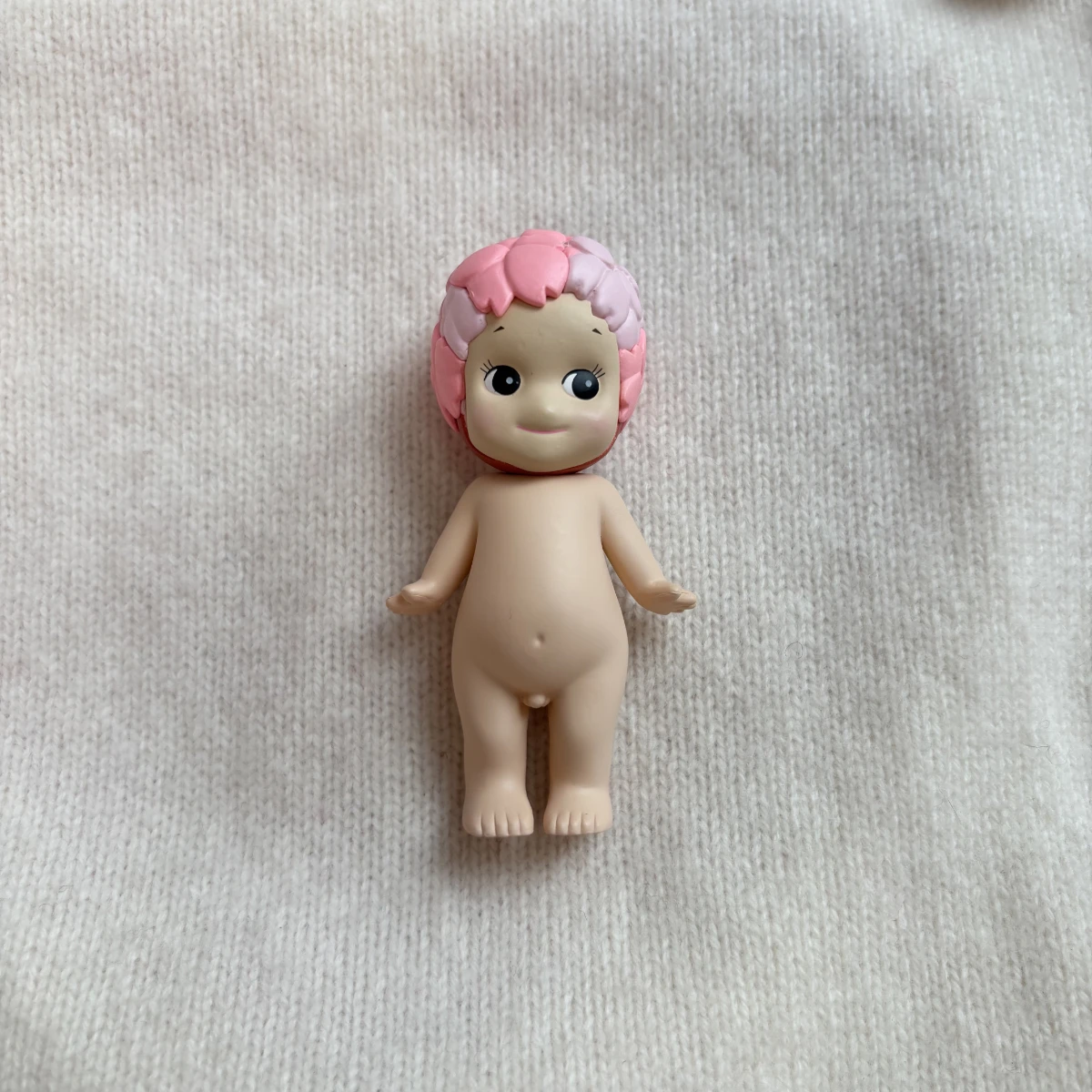 Фото Мини-фигурка Sonny Angel, серия Old Flower, слепая коробка, без коробки, без сумки, роза, тюльпан, мак, кактус, анюзик, гвоздика, желудь SAS65154 №3