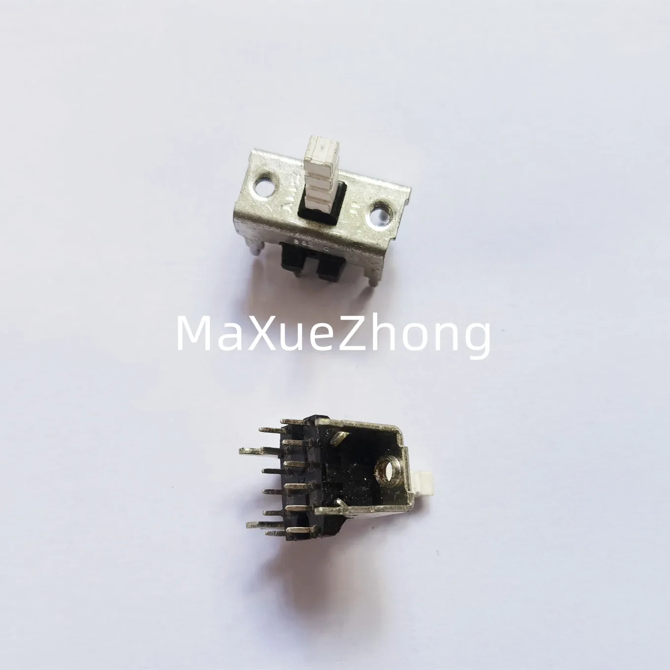 

Оригинальный новый двухсторонний самоблокирующийся переключатель 100% 4LP5 с кронштейном 12pin