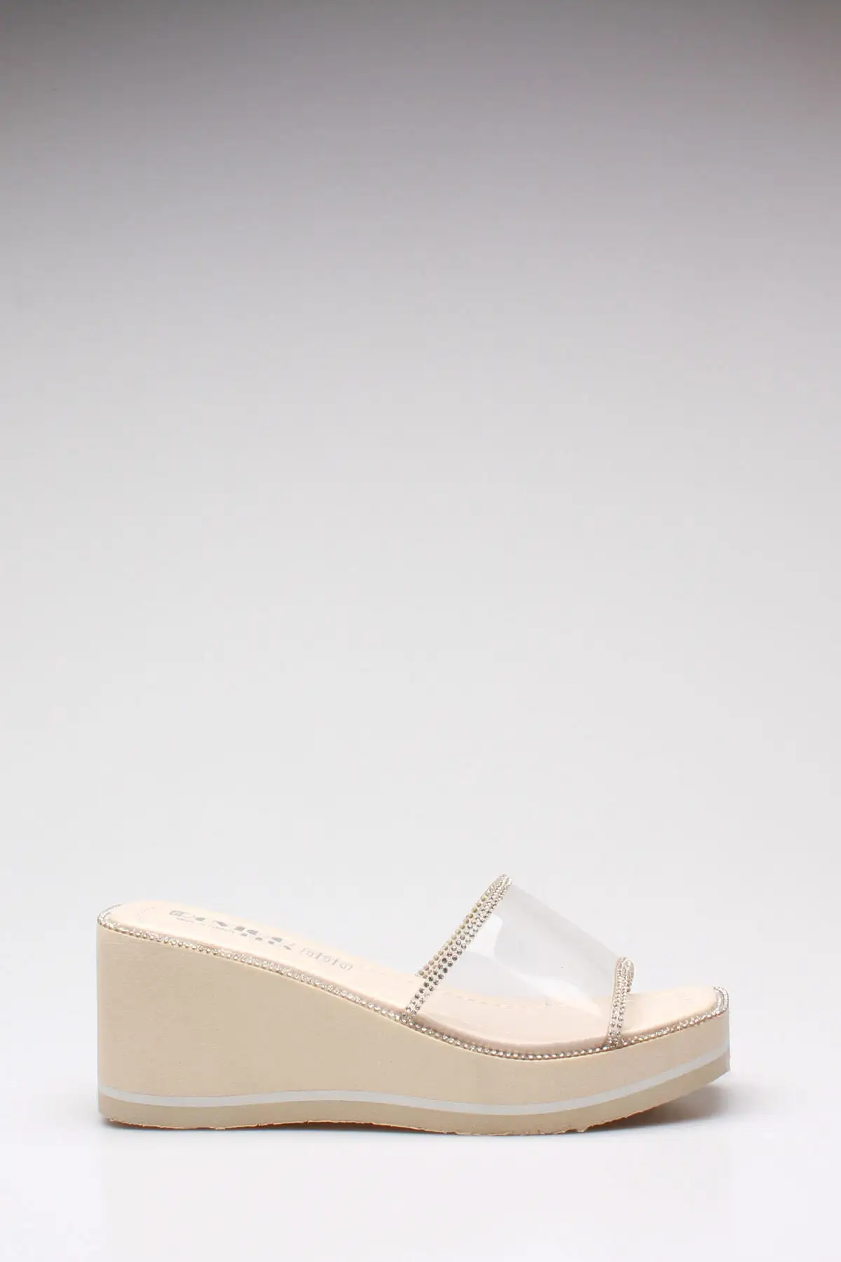 

Women slippers