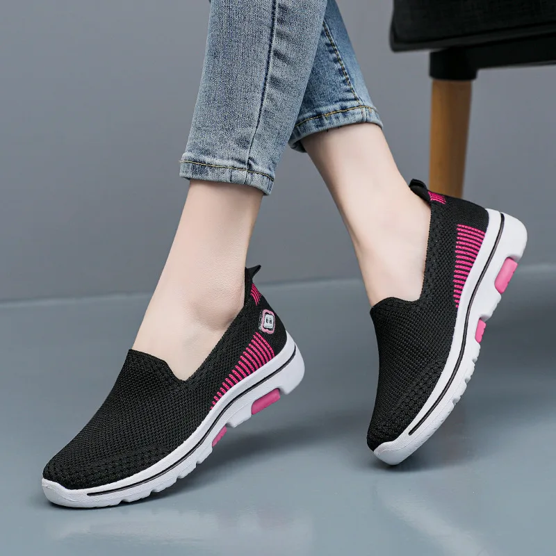 

Mother Shoes Sports and Leisure Walking Shoes New Style Women's Shoes Breathable and Comfortable Women's Flying Weaving Lazy 41