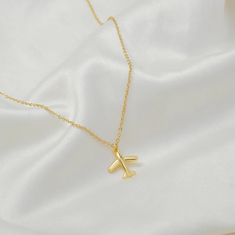 

Wholesale Electroplated Real Gold Aircraft Necklace Female Ornament Jewelry Gift