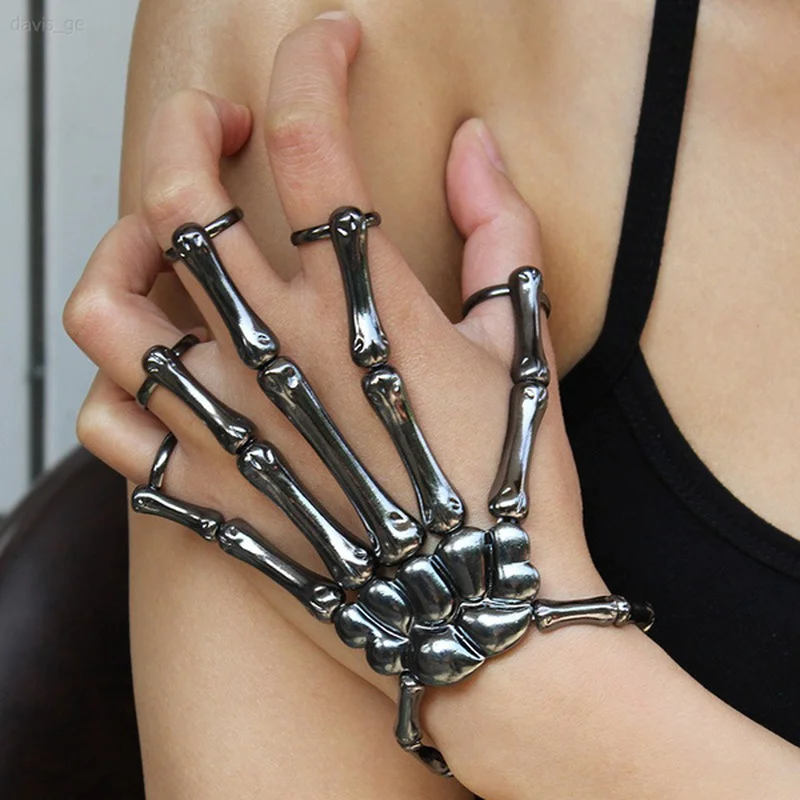 

2023 Hand Skull Skeleton Elasticity Adjustable Bracelet Bangles Gothic Punk Bracelet for Women Femme Halloween Party Accessorie