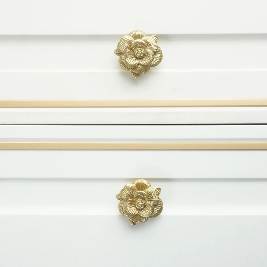 

Single Hole Solid Brass Knobs for Furniture Blooming Rose Knobs and Handles for Drawers Dresser Shoe Cabinets Handle