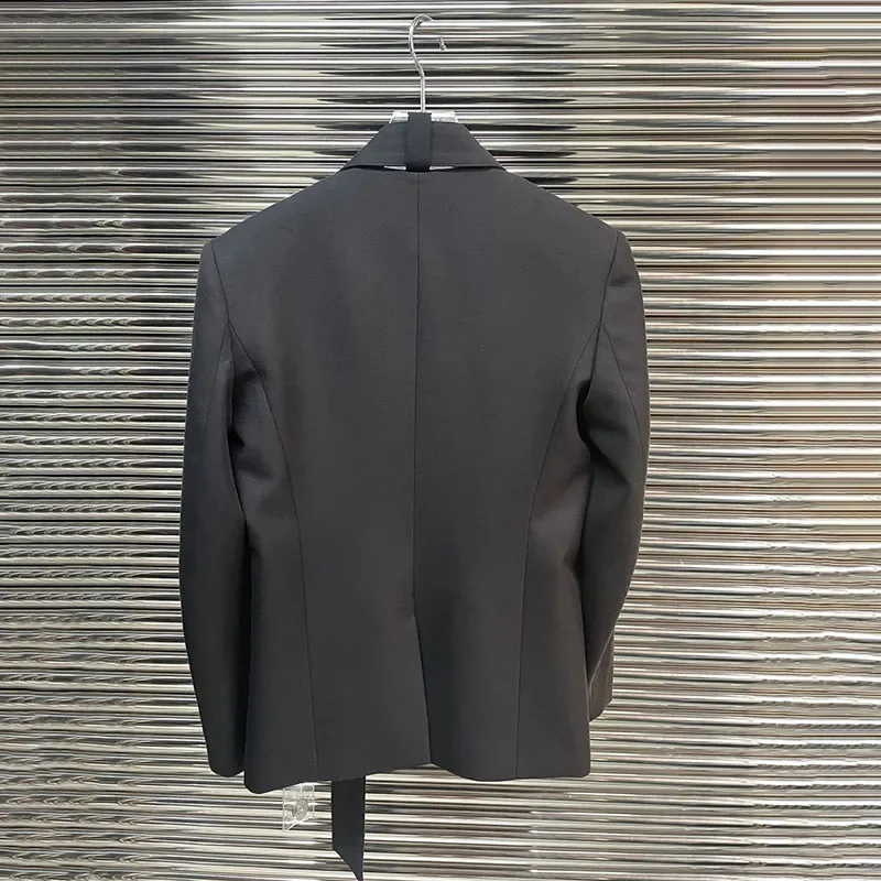 Новая яркая летняя куртка 2024 модная и элегантная официальная с поясом украшением