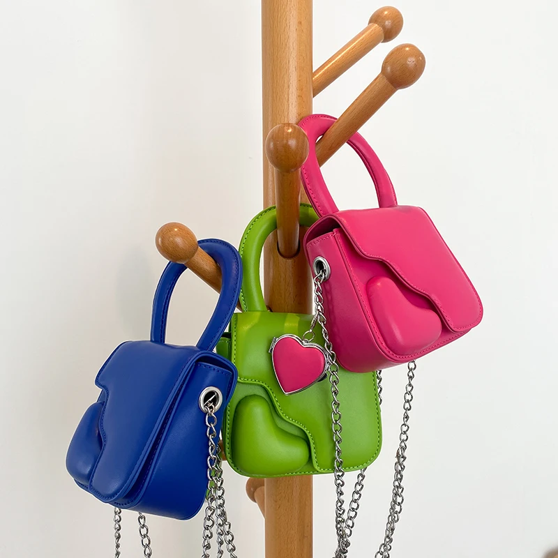 

Весенняя женская маленькая квадратная сумка в форме сердца карамельного цвета из искусственной кожи с цепочкой, сумка через плечо, вечерни...