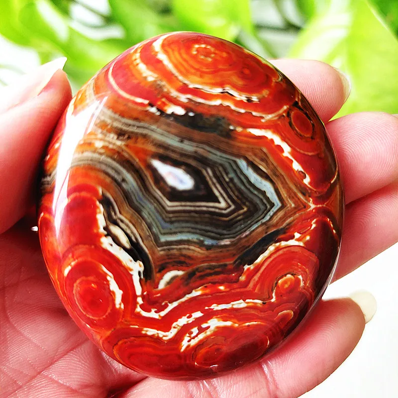 

Natural Stone Sardonyx Agate Crystal Palm Play Spiritual Decor Home Decoration Witchcraft Supplies Meditation Healing Crystals