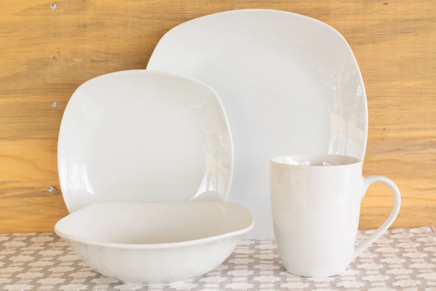 

Ten Strawberry Street Simply White Square 16-Piece Ceramic Dinnerware Set dinnerware set