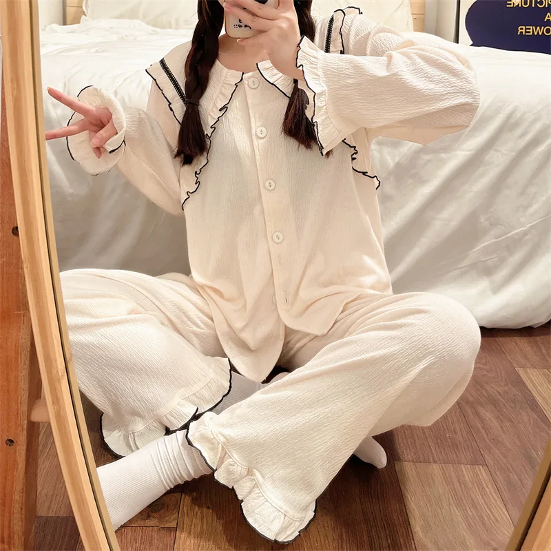 Теплая пижама. Новая пижама. Пижама женская шелковая. Фасоны детских пижам. Шелковая пижама для девочки.