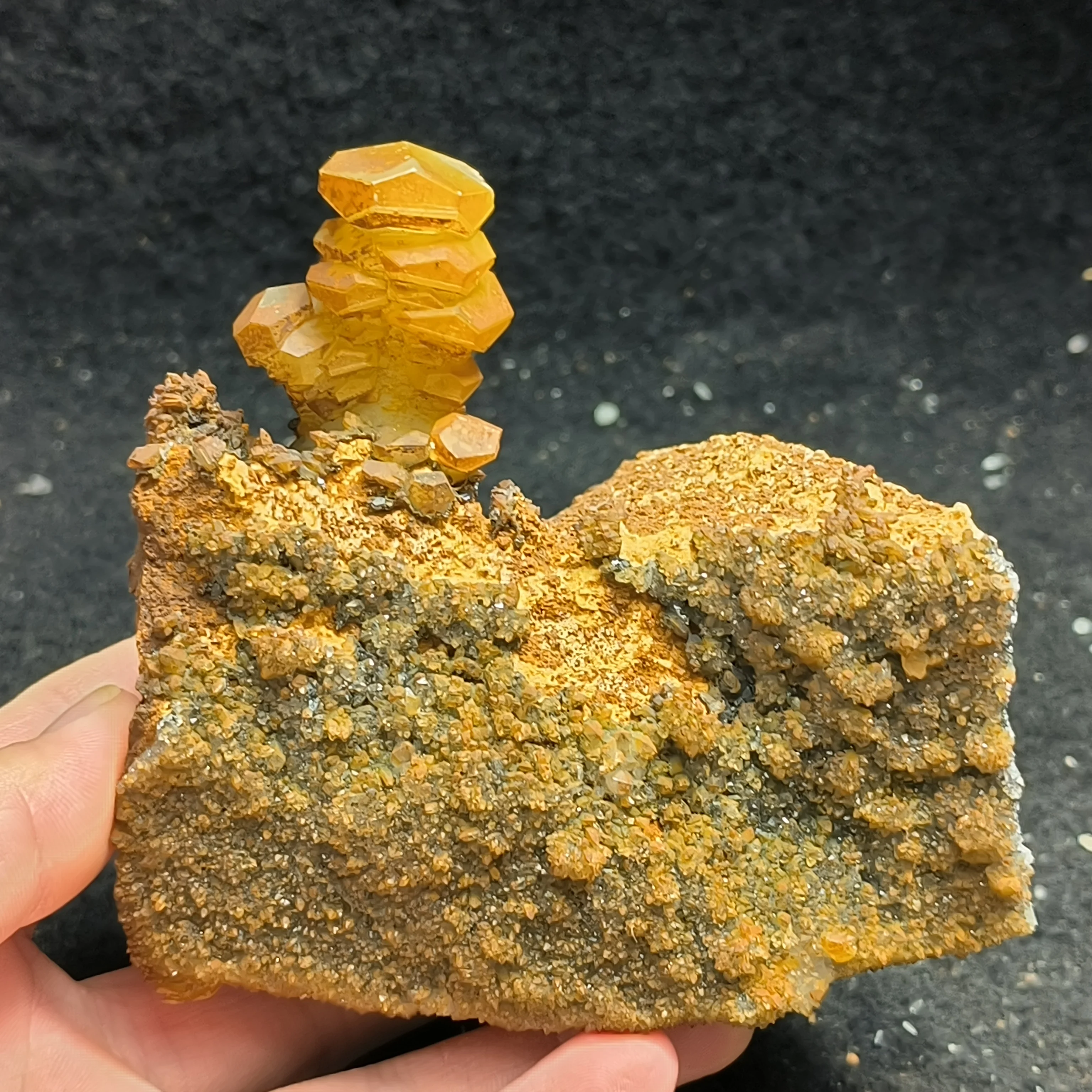 

Натуральный Бенц желтая кожа грязный кальцит натуральный минеральный кристалл необработанный камень ювелирные изделия коллекционные укр...