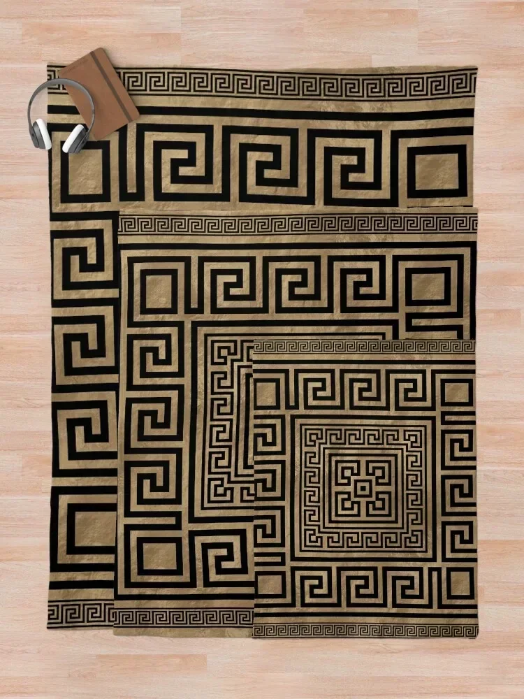 Греческий ключ орнамент-греческий меандер-черный на золотой плед одеяло одеяла