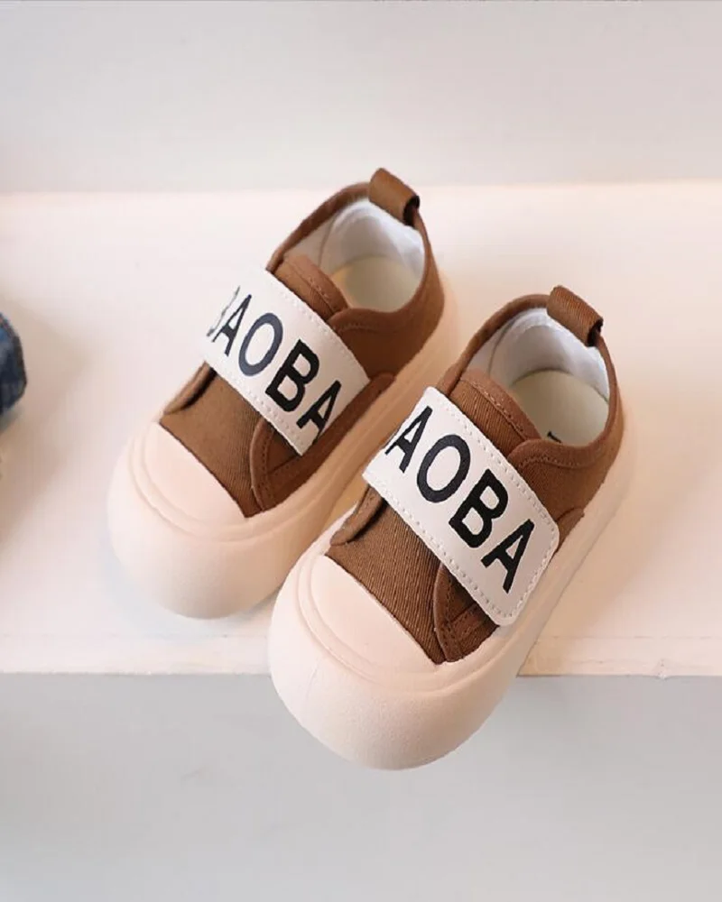 

Autumn 2023 New Children's Canvas Shoes Girls' Leisure Korean Children's Shoes Boys' Kindergarten Uwabaki Black Dark Brown Green