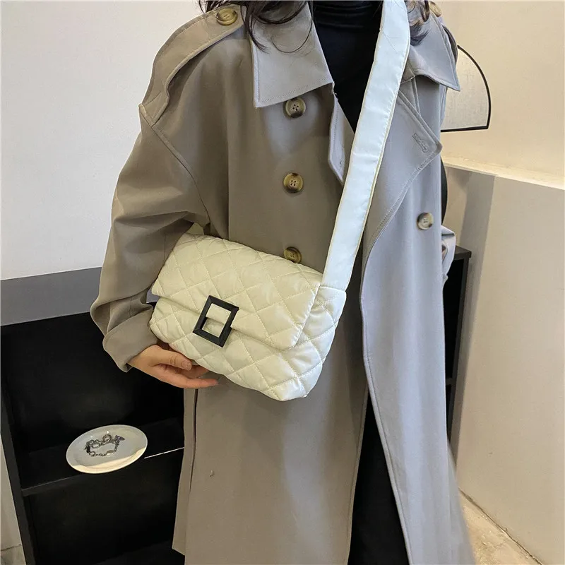 

Soft Flap Casual Handbags Winter Cotton Padded Quilted Square Ladies Shoulder Bags Buckle Wide Belt Cotton Women Crossbody Bag