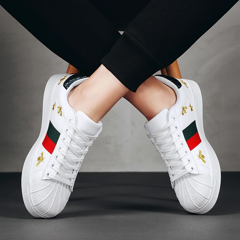 Brand Men Skateboarding Flat Man Sneakers Zapatos Hombre Spring Autumn Male Sport Shoes Rubber Mens Luxury Shoes Rubber Boots